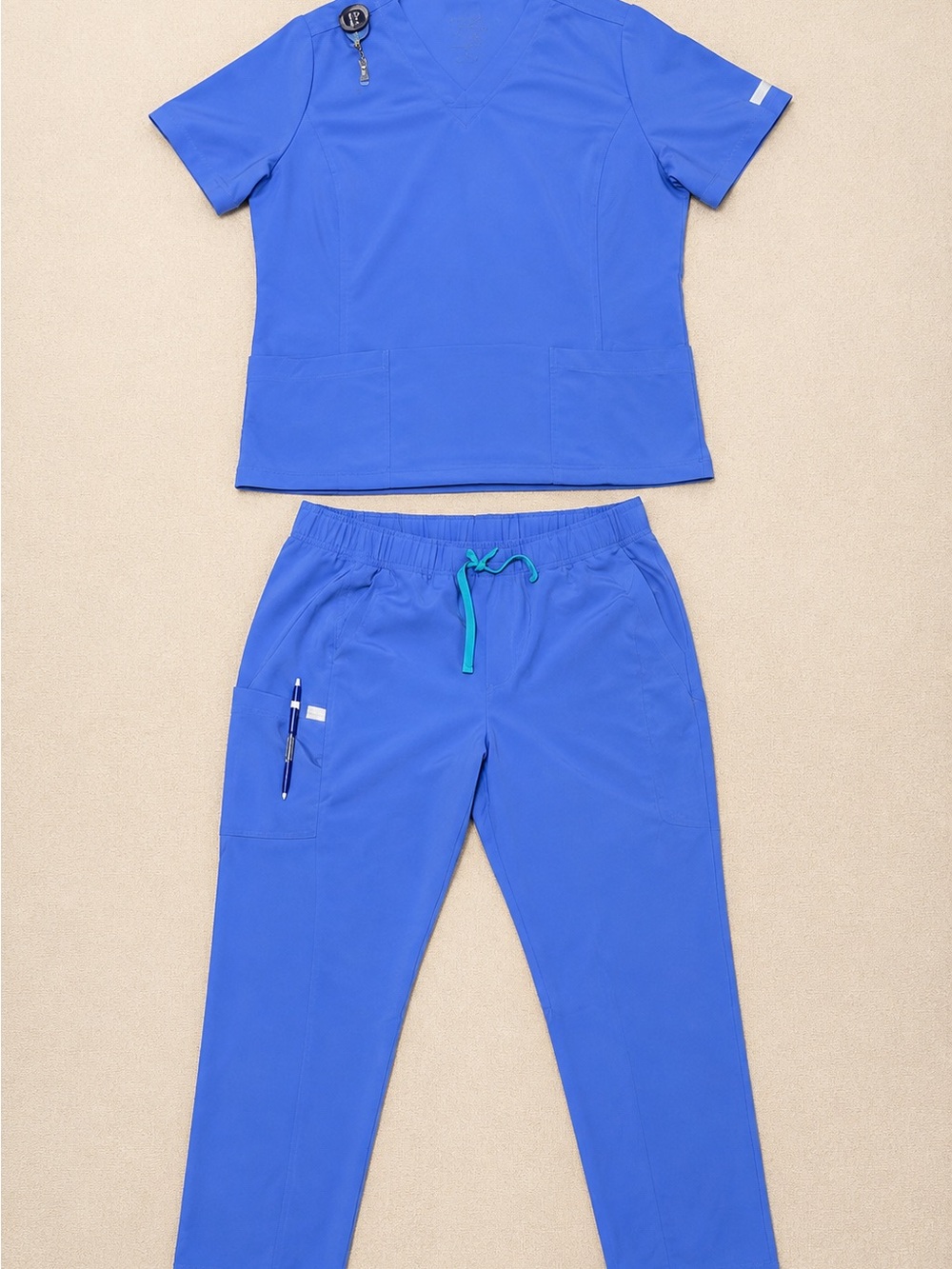 Women’s Scrubs Set